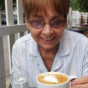 Meet your Posher, Marcia